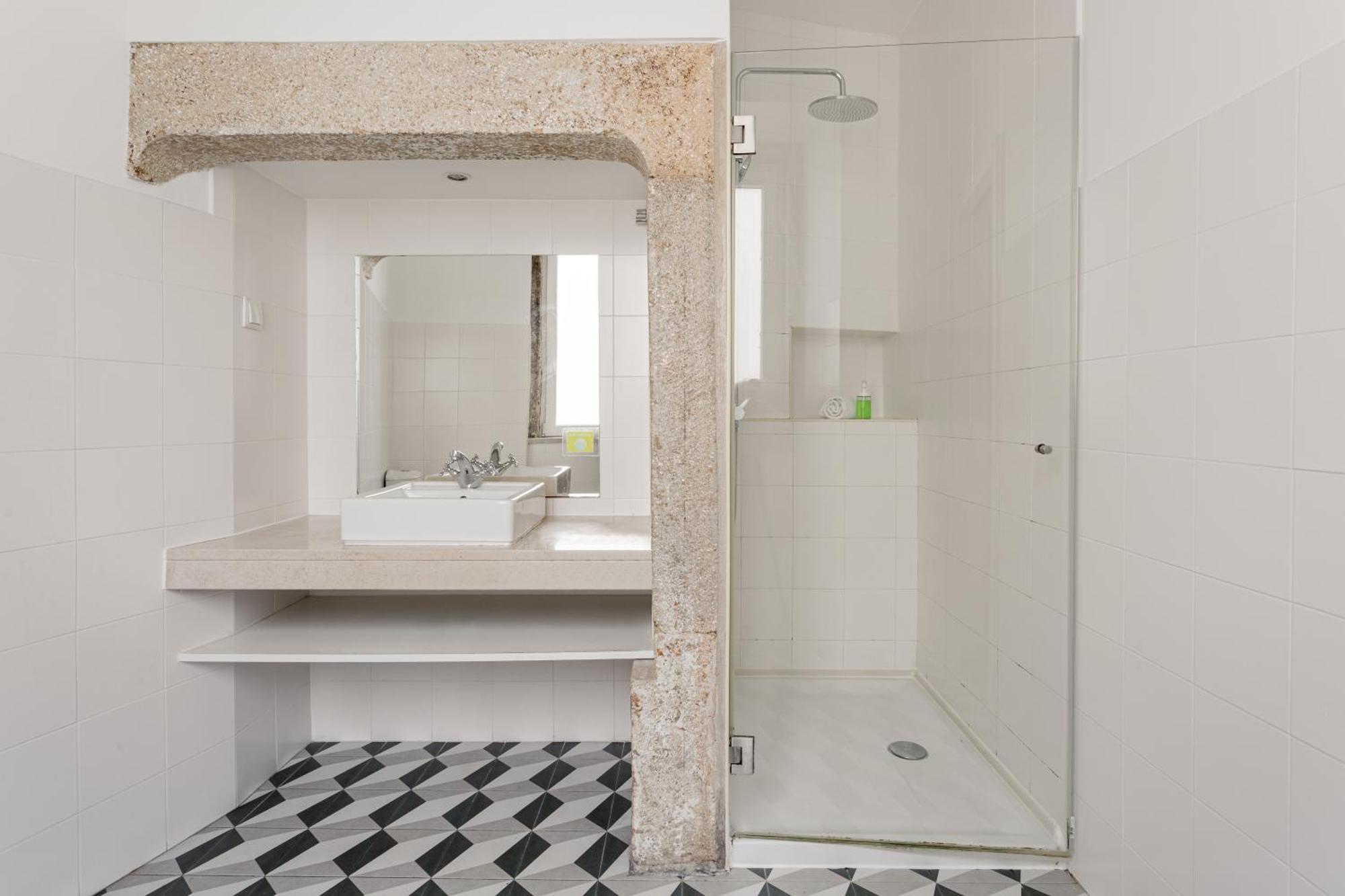 Joivy Inviting Flat Next To Carmo Convent Apartment Lisboa Екстериор снимка