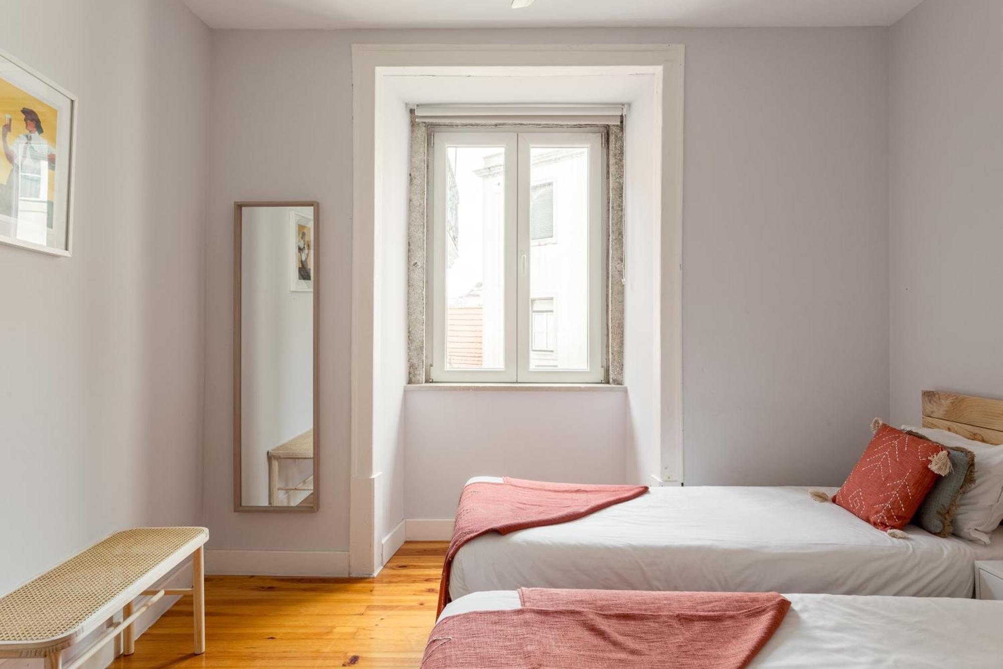 Joivy Inviting Flat Next To Carmo Convent Apartment Lisboa Екстериор снимка